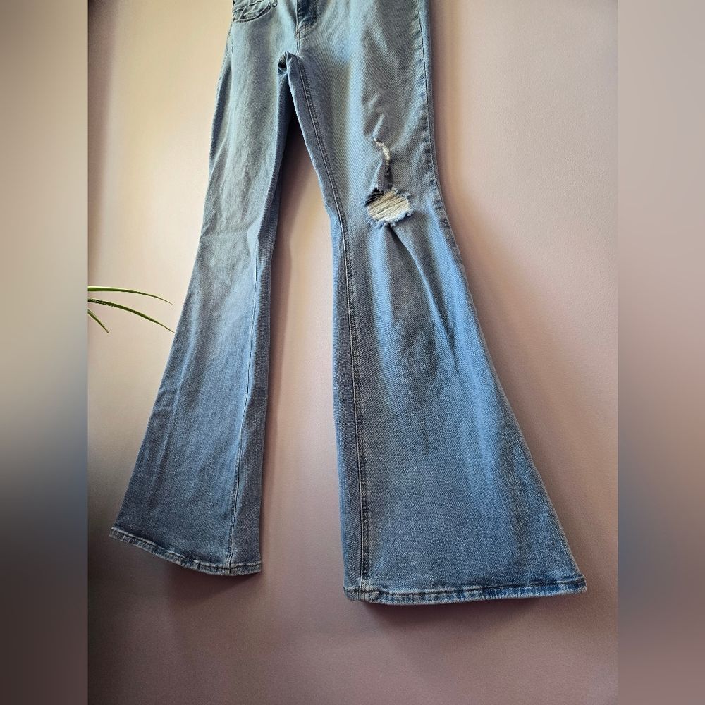 Lee High Rise Distressed Flare Jeans - Light Wash - Size 12L